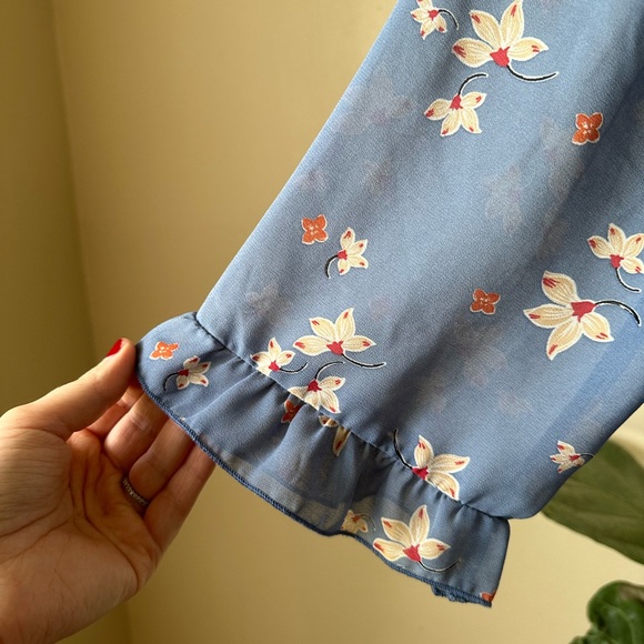 Citrus and Lemon blue floral dress. Size small. Great quality. - Picture 6 of 7